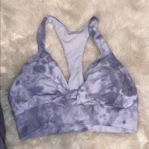 Lululemon sports bra